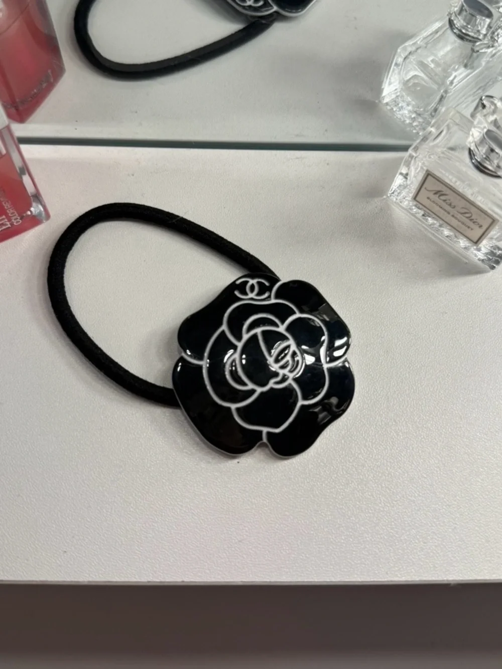 Black flower hair tie